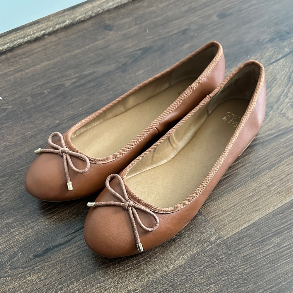NWOTCrown & Ivy Chestnut Ballet Flats